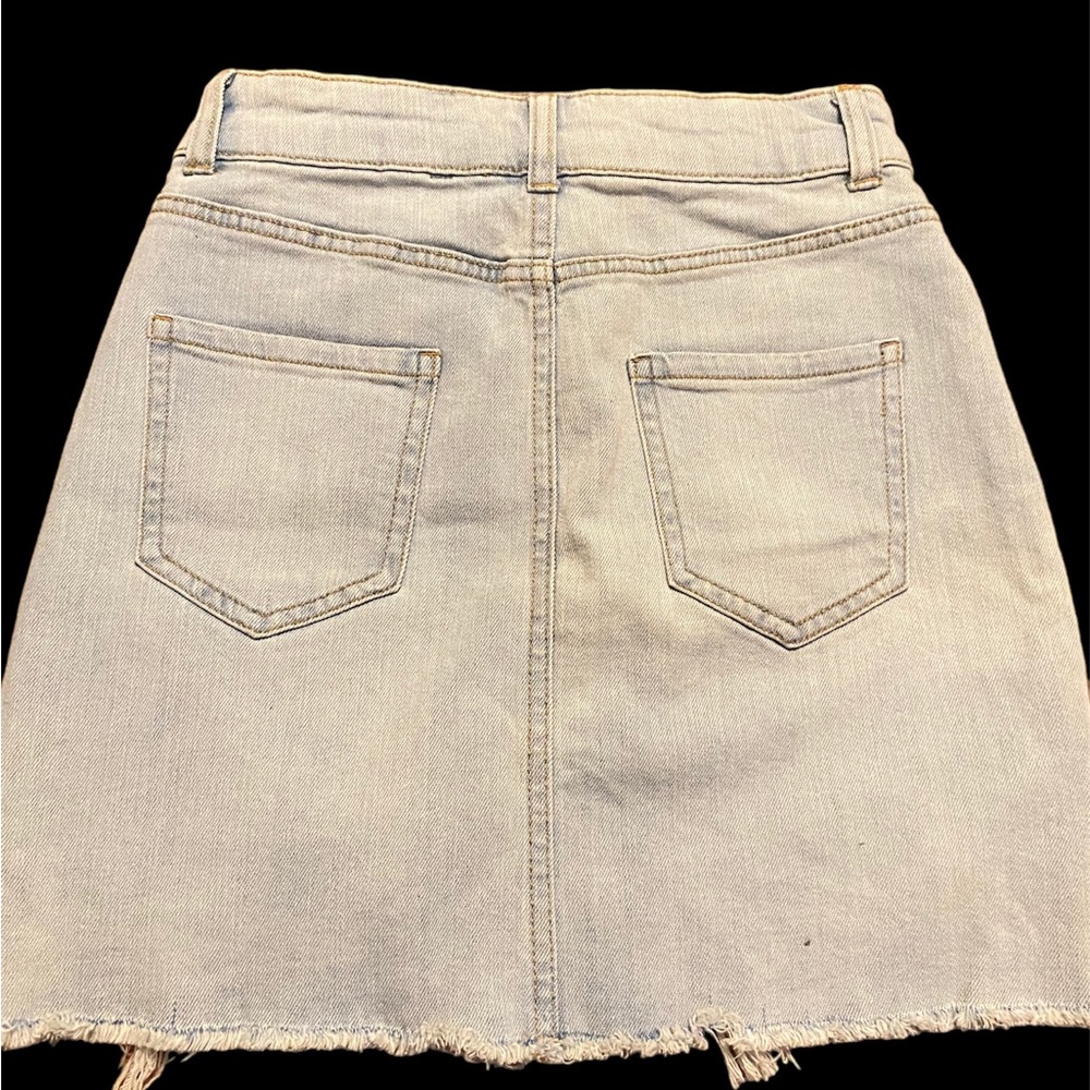 skirt - Picture 2 of 2